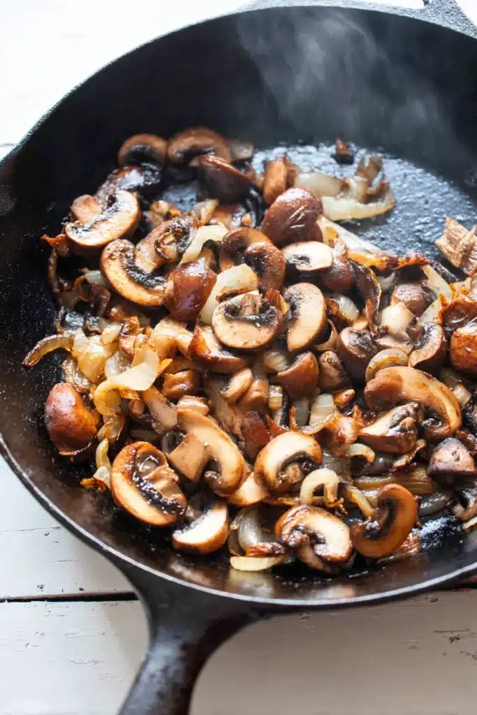 Texas Roadhouse Smothered Chicken 3 Sautéed mushrooms and onions for Texas Roadhouse Smothered Chicken