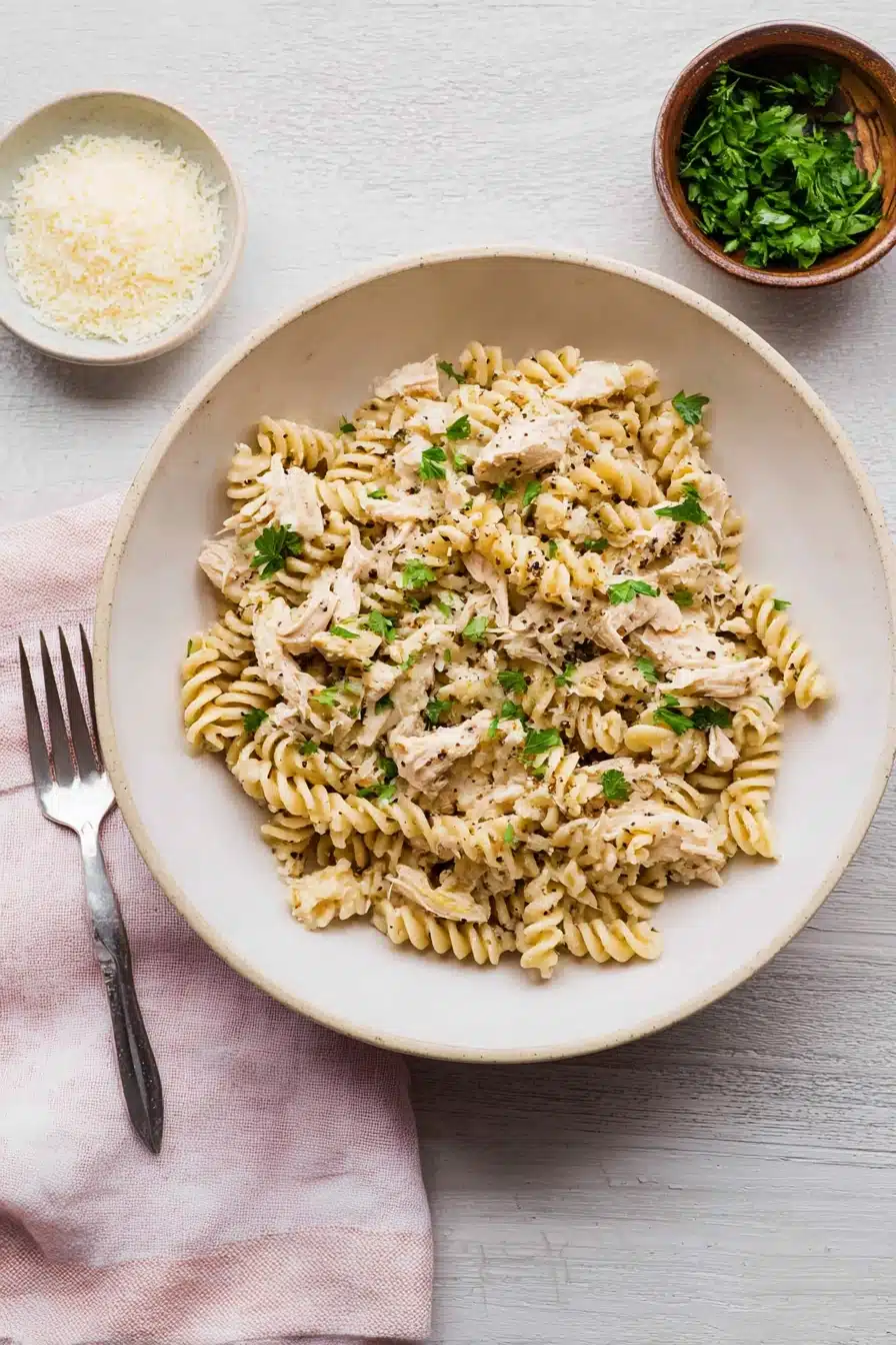 Crockpot Garlic Parmesan Chicken Pasta